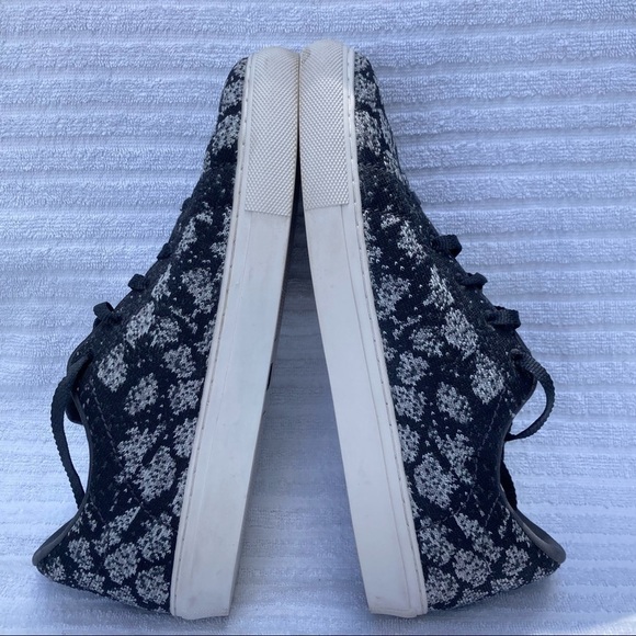 Skechers knit flower print women’s 8.5 Black w/ flowers - Picture 7 of 9